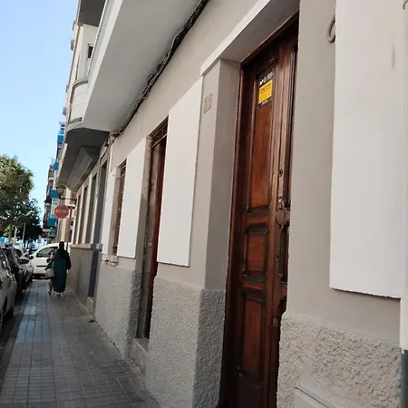 Street House *
